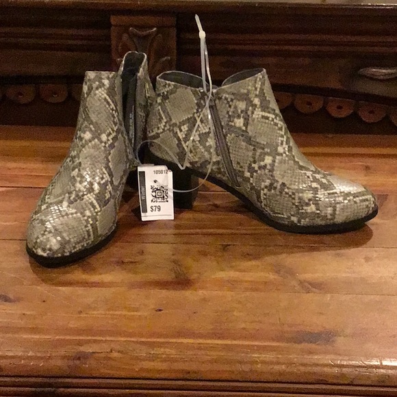 NTW Snakeskin Cloudwalkers by Avenue - Picture 2 of 5